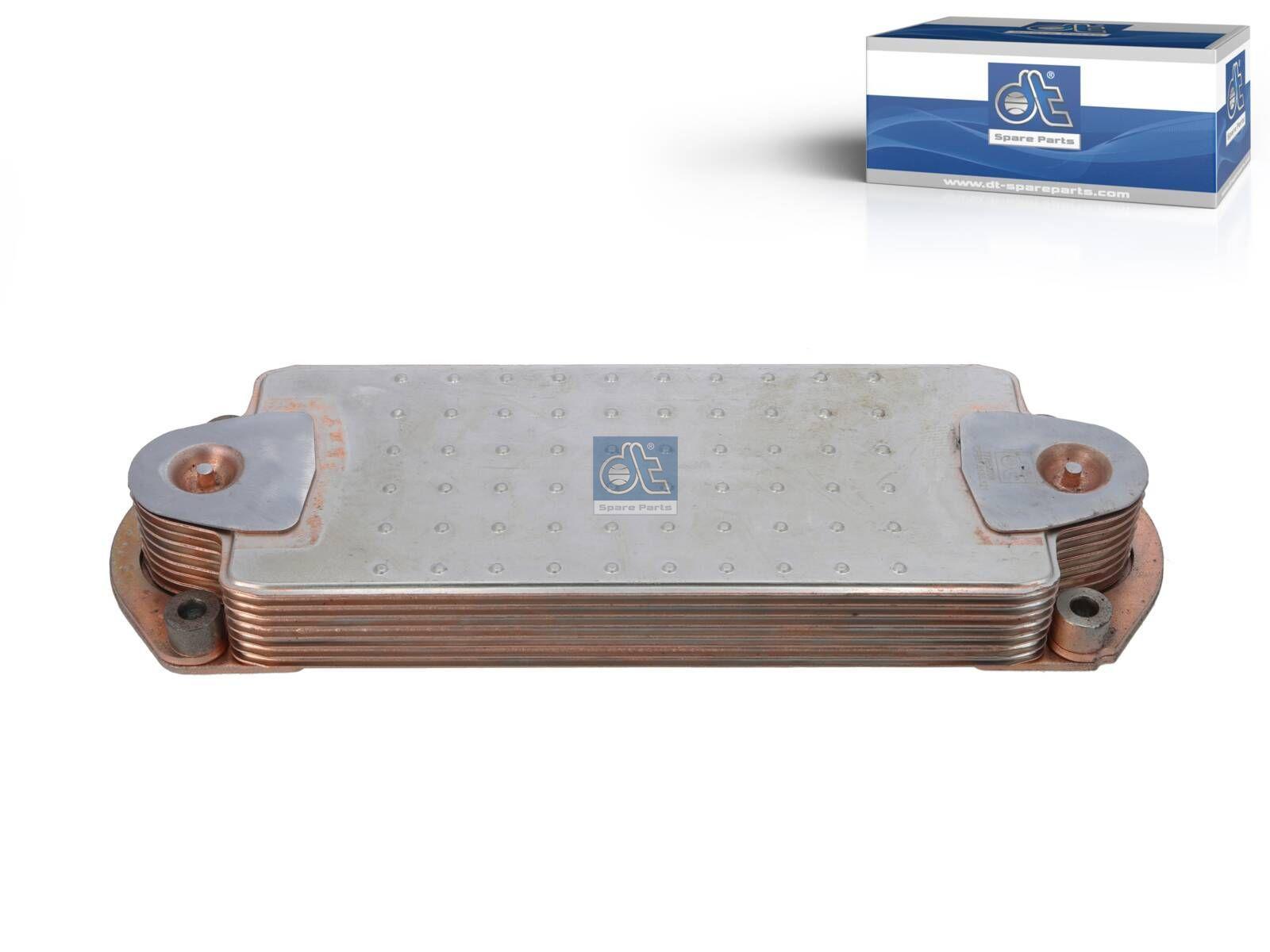 DT Spare Parts 1.10121 Ölkühler, M8 x 40, L: 395 mm, W: 120 mm, T: 51 mm, 8 layer passend für Scania