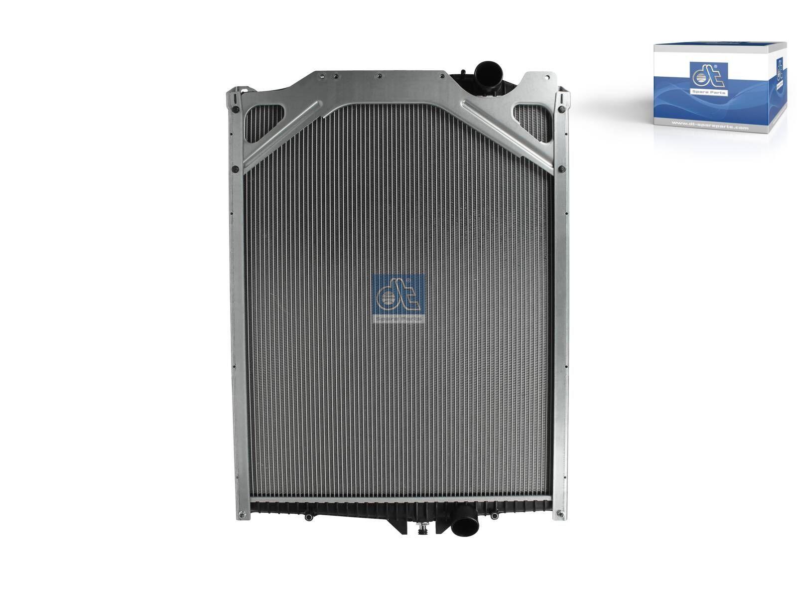 DT Spare Parts 2.15762 Kühler, L: 900 mm, W: 730 mm, T: 52 mm passend für Volvo
