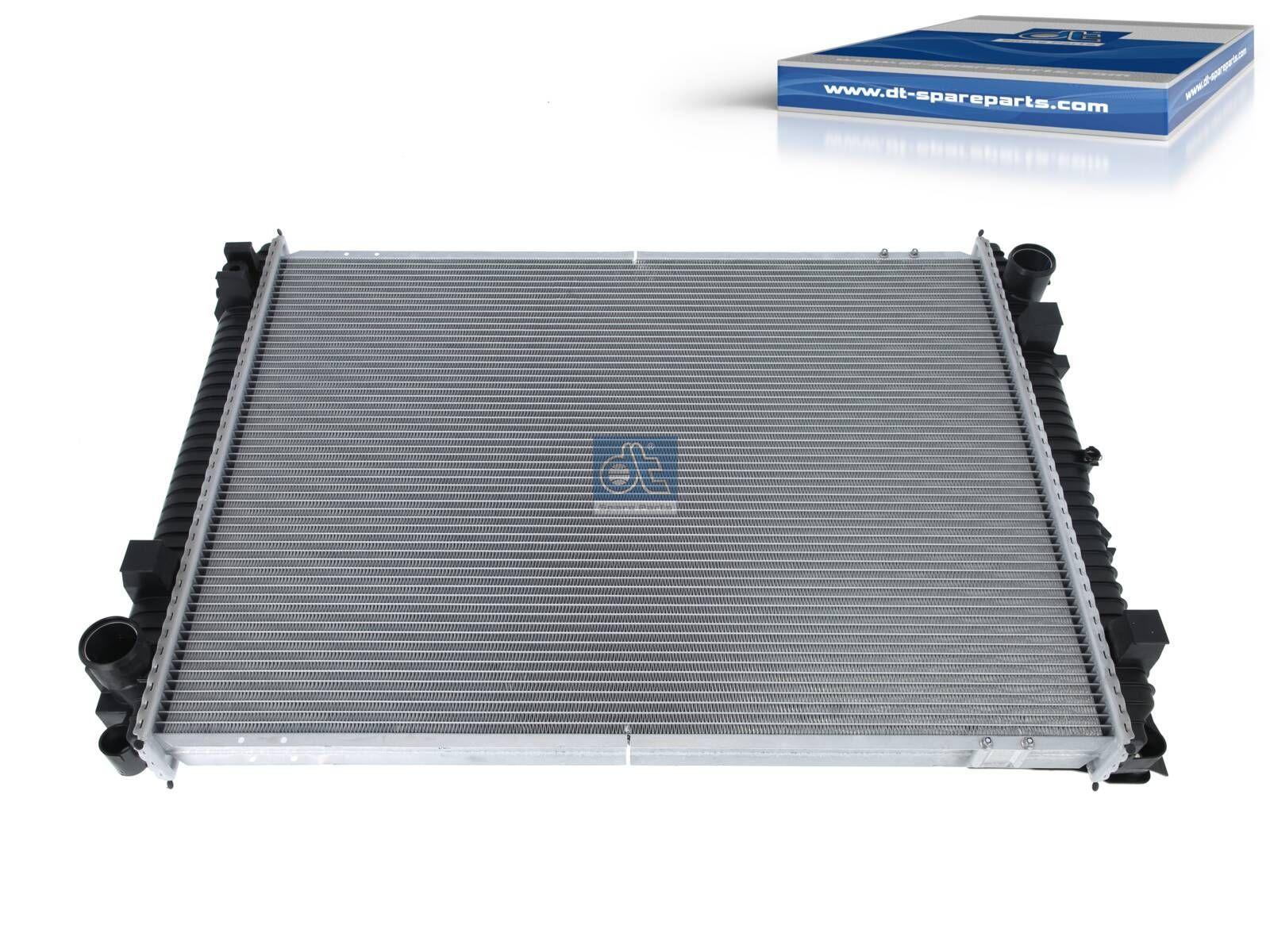 DT Spare Parts 3.16292 Kühler, L: 817 mm, W: 608 mm, T: 40 mm passend für MAN