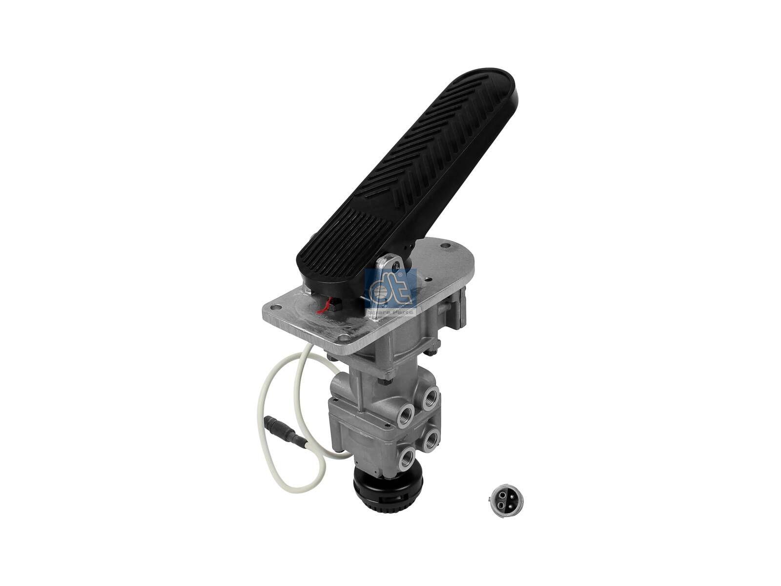 DT Spare Parts 4.65057 Fußbremsventil, M12 x 1,5, M16 x 1,5, max. 10 bar passend für Setra