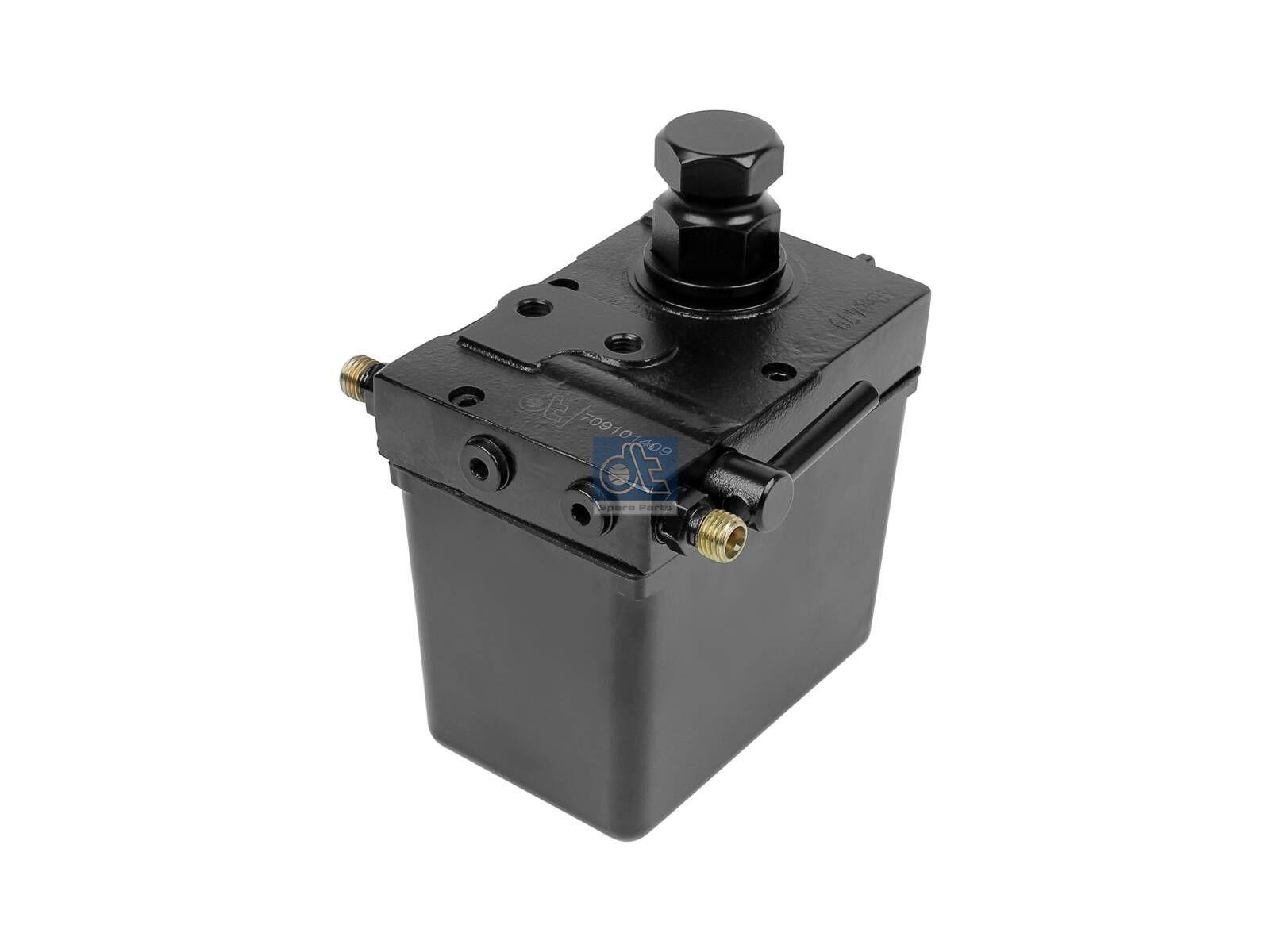 DT Spare Parts 4.67338 Hydraulikpumpe, M10 x 1,5, L: 186 mm, H: 103 mm passend für Mercedes-Benz