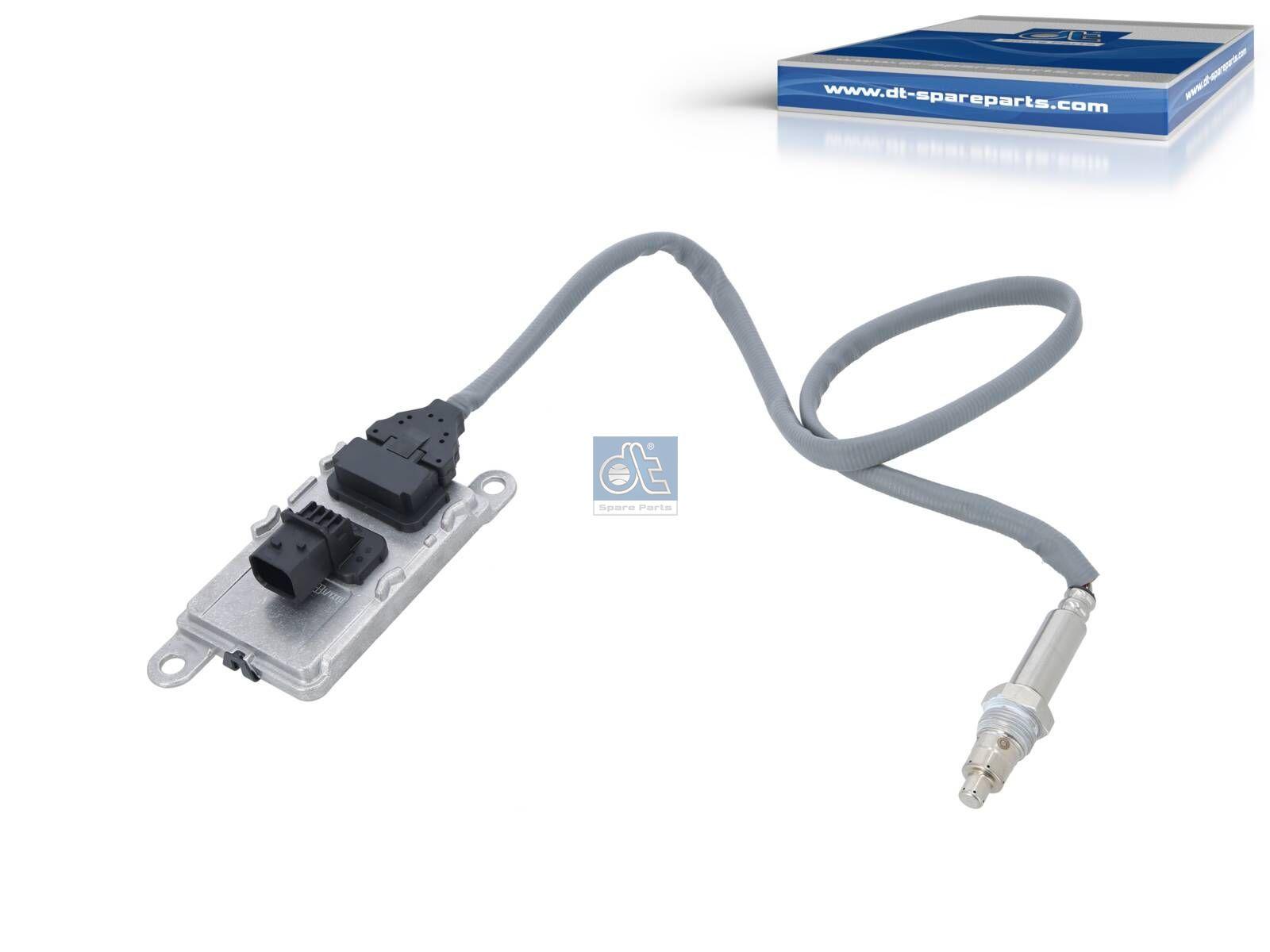 DT Spare Parts 5.44060 NOx-Sensor, M20 x 1,5, SW: 22, L: 820 mm, 4 poles passend für DAF