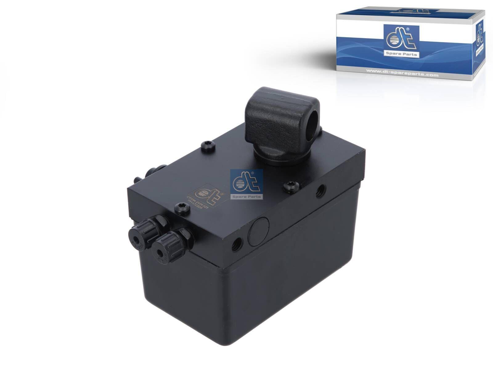 DT Spare Parts 7.77023 Hydraulikpumpe, 310 ml, M12 x 1,5, M12 x 1,5, L: 130 mm, W: 80 mm, H: 86 mm, 280 bar, Pov: 370 bar passend für Iveco