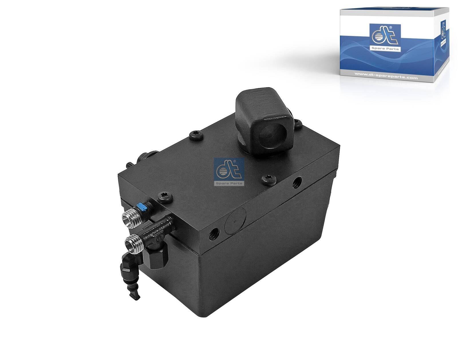 DT Spare Parts 7.77025 Hydraulikpumpe, 310 ml, M12 x 1,5, M12 x 1,5, L: 130 mm, W: 80 mm, H: 86 mm, 400 bar, Pov: 370 bar passend für Iveco